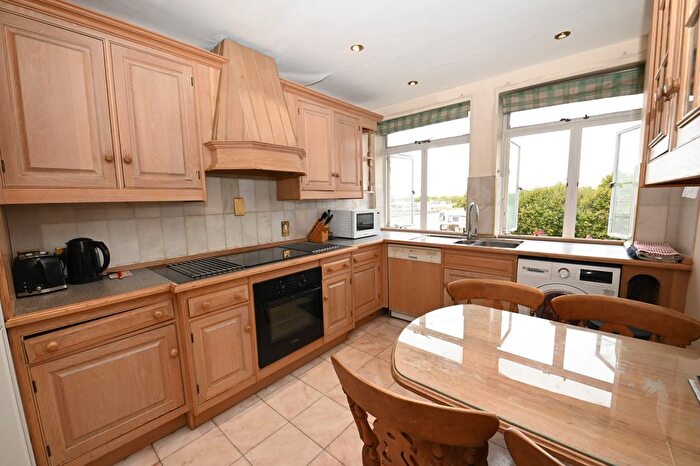 3 Bedroom Flat For Sale In Ebury Street, London, SW1W