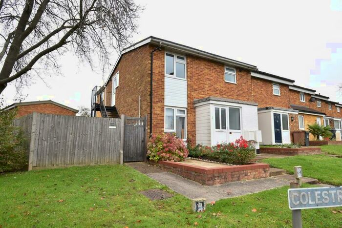 2 Bedroom Maisonette To Rent In Colestrete, Stevenage, SG1
