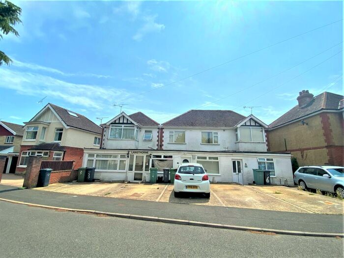 1 Bedroom Apartment To Rent In Witbank Gardens, Shanklin, PO37