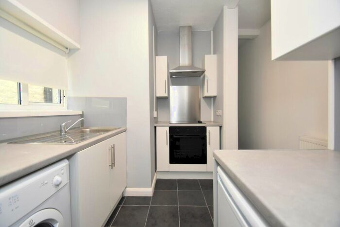 3 Bedroom End Of Terrace House To Rent In Devonshire Square, Southsea, Hampshire, PO4