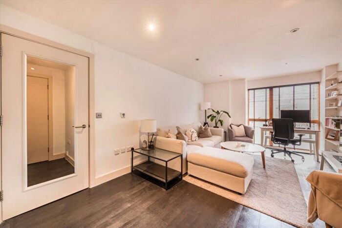 1 Bedroom Flat For Sale In Drummond Way, Barnsbury, N1