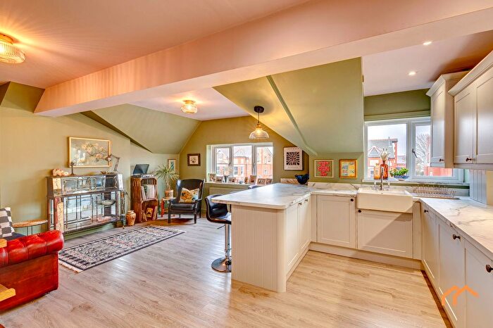 3 Bedroom Flat For Sale In Kings View, Coronation Road, Hoylake, Wirral, CH47