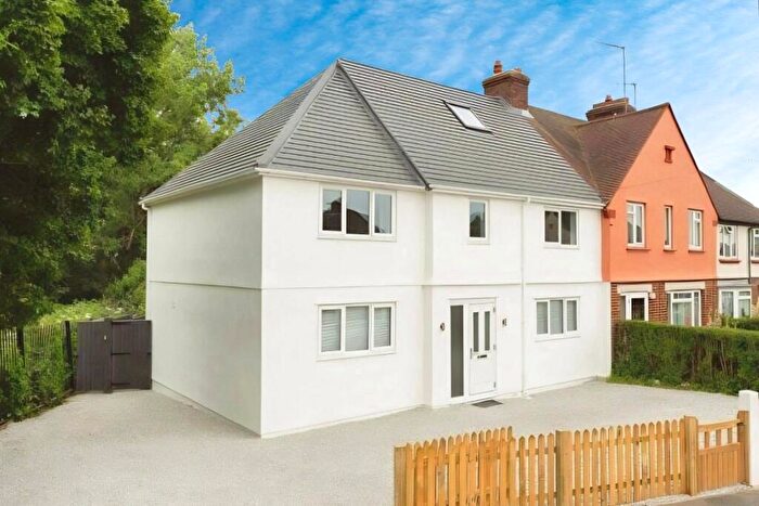 4 Bedroom End Of Terrace House To Rent In South Park Road, Maidstone, Kent, ME15