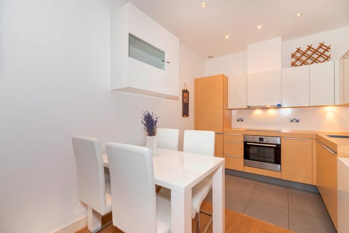 1 Bedroom Flat To Rent In Bromyard Avenue, London, W3