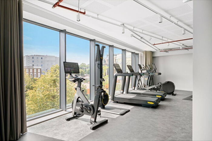 2 Bedroom Apartment To Rent In Hornby House, SL6