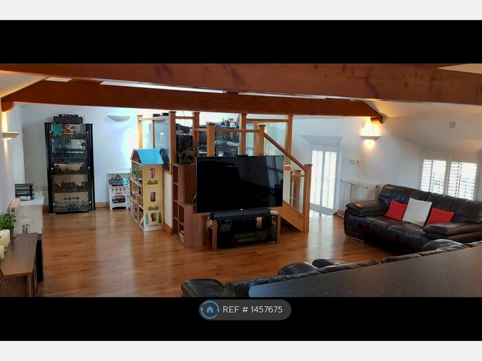 2 Bedroom Detached House To Rent In Bright Street, Winewall, Colne, BB8