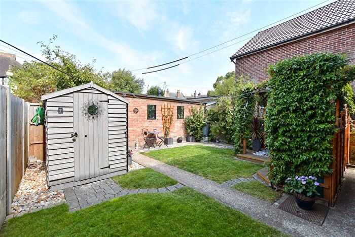 3 Bedroom End Terrace House For Sale In Church Road, New Romney, Kent, TN28