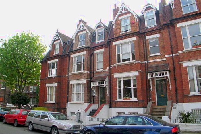 Studio To Rent In Willoughby Road, London NW3