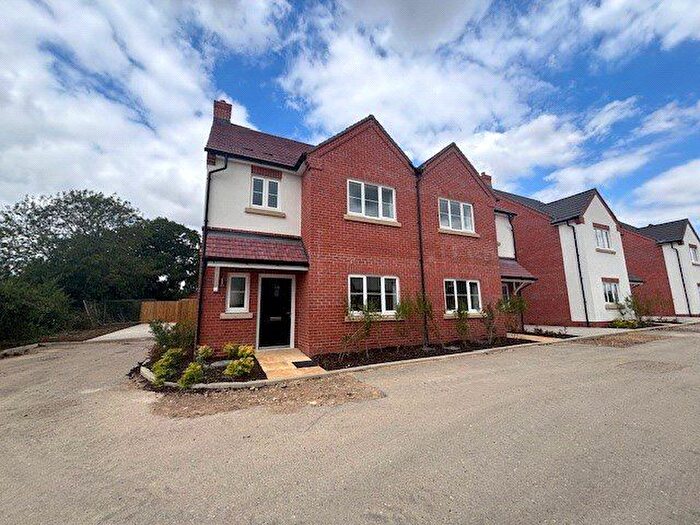 3 Bedroom Semi-detached House For Sale In High Street, Thurleigh, Bedfordshire, MK44