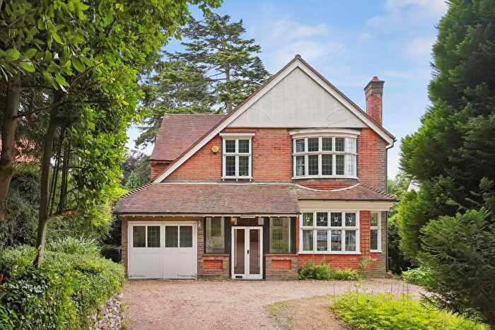 4 Bedroom Detached House For Sale In Raglan Road, Reigate, RH2