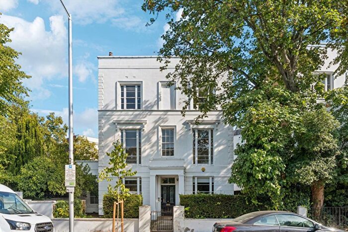 2 Bedroom Flat To Rent In Pembridge Villas, London, W11