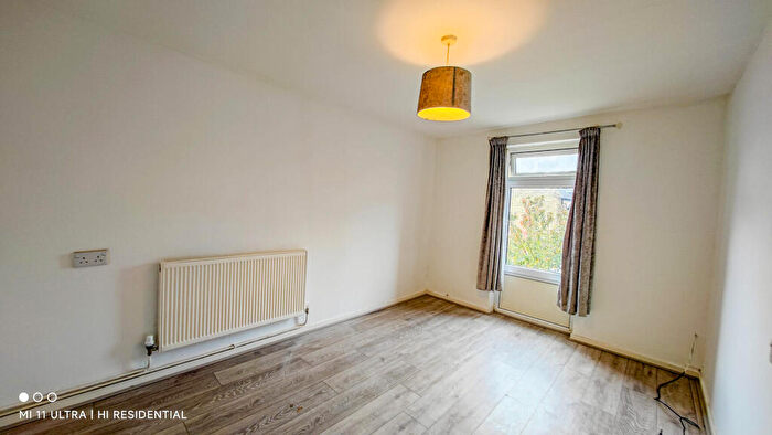 1 Bedroom Flat For Sale In Mineral Street, Plumstead, London, Qr, SE18