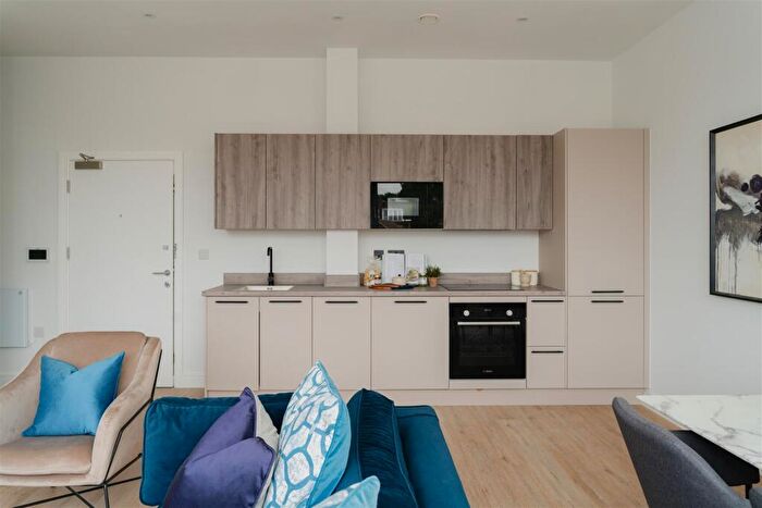 2 Bedroom Apartment To Rent In Bancroft Road, Reigate, RH2