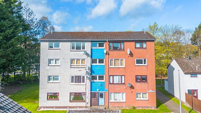 2 Bedroom Flat For Sale In Staffa Court, Perth, PH1