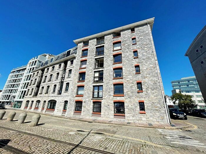 1 Bedroom Flat To Rent In Harbourside Court, PL4