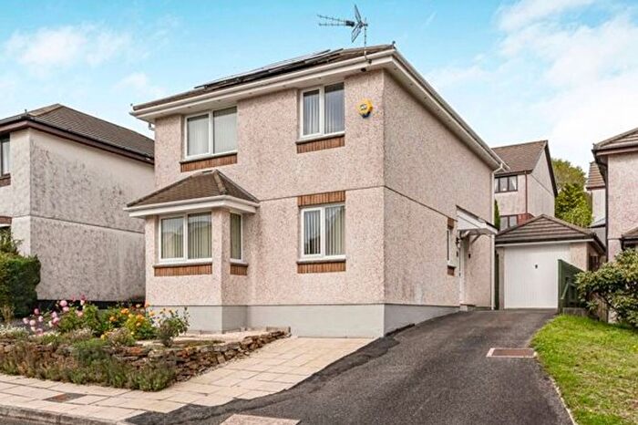 4 Bedroom Detached House For Sale In Meadow Close, Gloweth, TR1