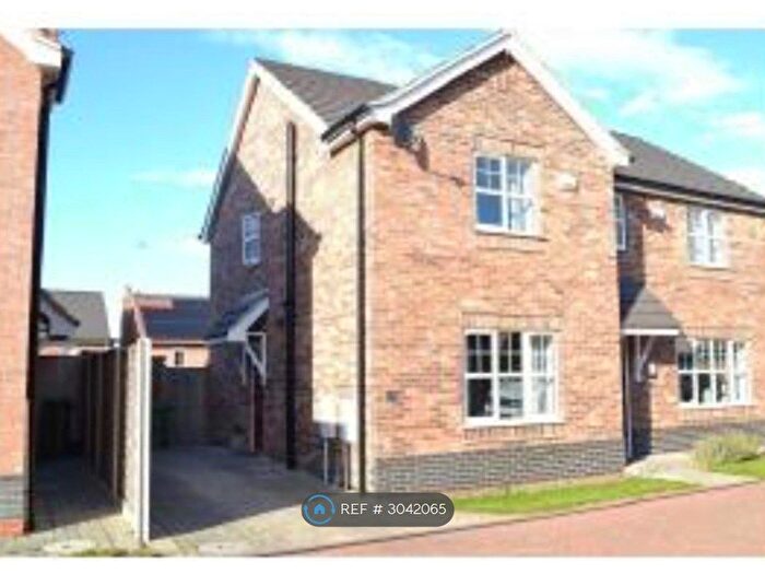 2 Bedroom Semi-Detached House To Rent In Pearleaf Drive, Barton-Upon-Humber, DN18