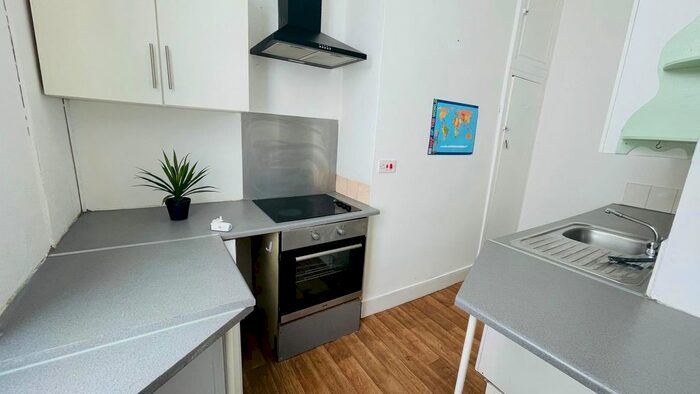Studio To Rent In Pinner Road, North Harrow, HA1