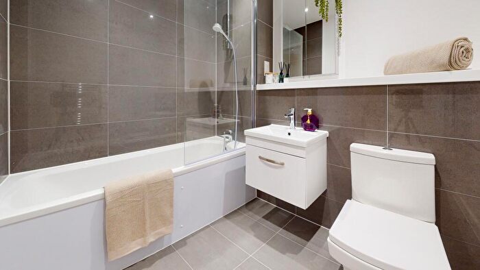 Flat To Rent In Wellington Street, Leicester, Leicestershire, LE1