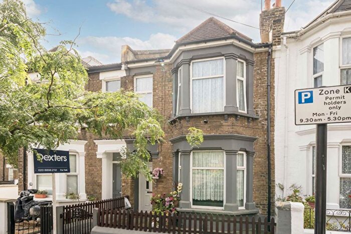 3 Bedroom Terraced House For Sale In Petersfield Road, Acton, W3