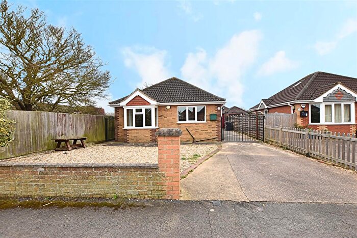 2 Bedroom Detached Bungalow For Sale In Picksley Crescent, Holton-Le-Clay, Grimsby, DN36