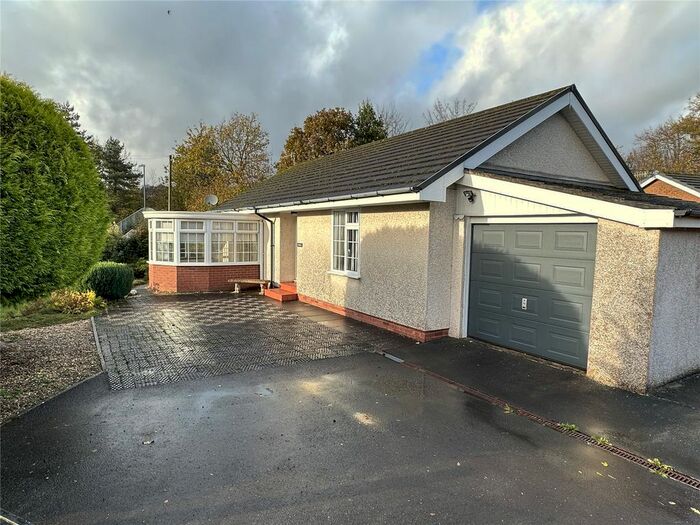 3 Bedroom Bungalow For Sale In Gorn Road, Llanidloes, Powys, SY18