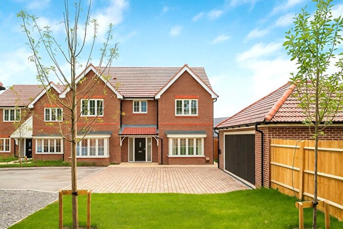 5 Bedroom Detached House For Sale In Plot Knights Grove, Newbury, Berkshire, RG18