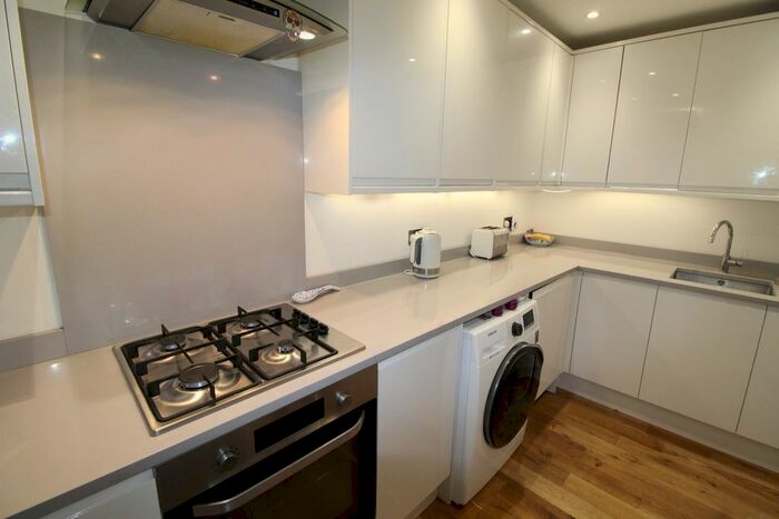 1 Bedroom Flat To Rent In Wick Lane, London, E3