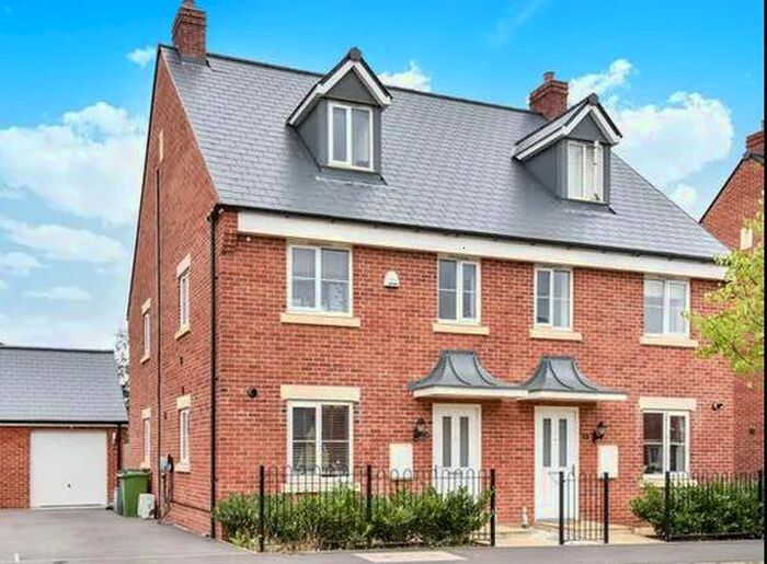 4 Bedroom Semi-Detached House To Rent In Vale Road, Bishops Cleeve, Cheltenham, GL52