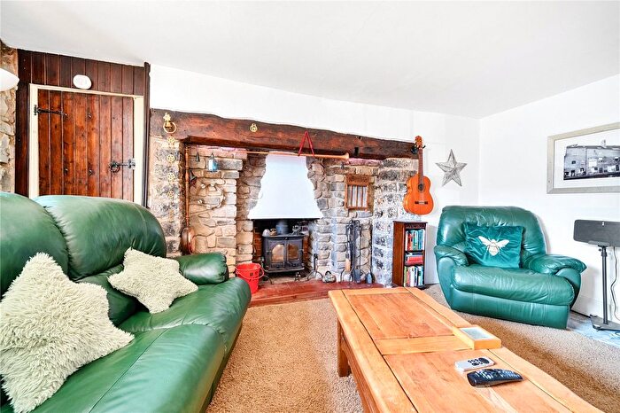 6 Bedroom Detached House For Sale In Old Main Road, Pawlett, Bridgwater, Somerset, TA6