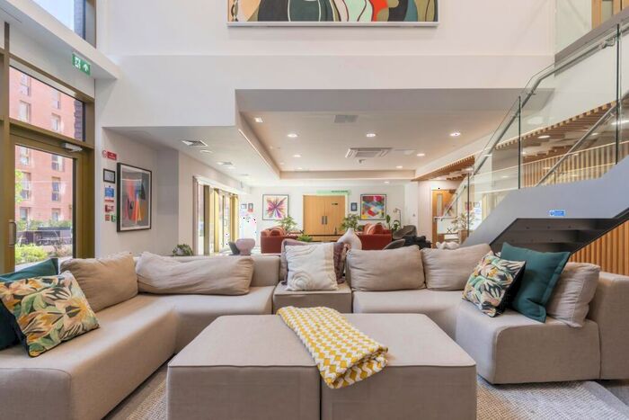 2 Bedroom Apartment To Rent In Weldale Street, Reading, RG1