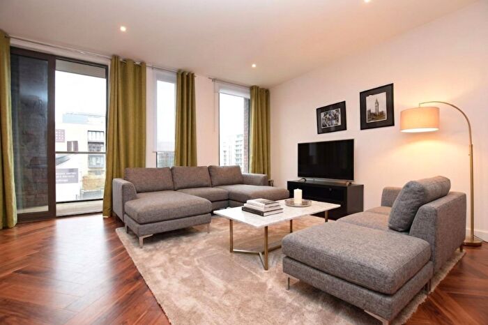 2 Bedroom Flat For Sale In Embassy Gardens, Ambassador Building, SW11