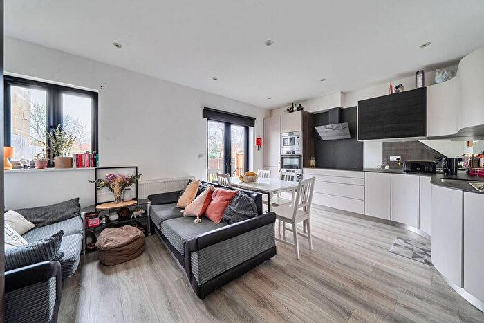 4 Bedroom End Terrace House For Sale In St Andrews Road, East Acton, London, W3