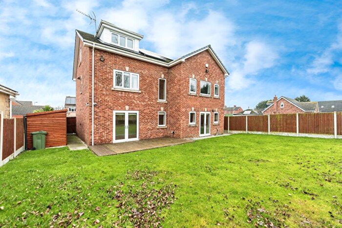 5 Bedroom Detached House For Sale In Rowley Lane, South Elmsall, Pontefract, WF9