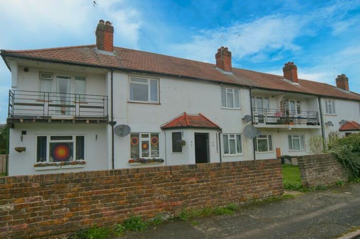 2 Bedroom Flat To Rent In Norfolk Road, Uxbridge, UB8