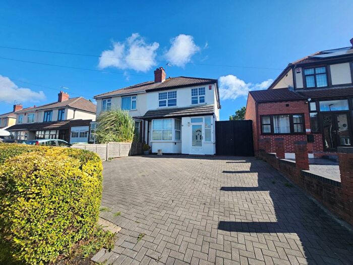 3 Bedroom Semi-detached House To Rent In Rookery Road, Bilston, WV14