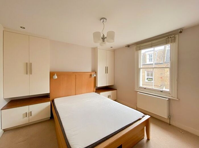 1 Bedroom Flat To Rent In Dancer Road, Fulham, London, SW6