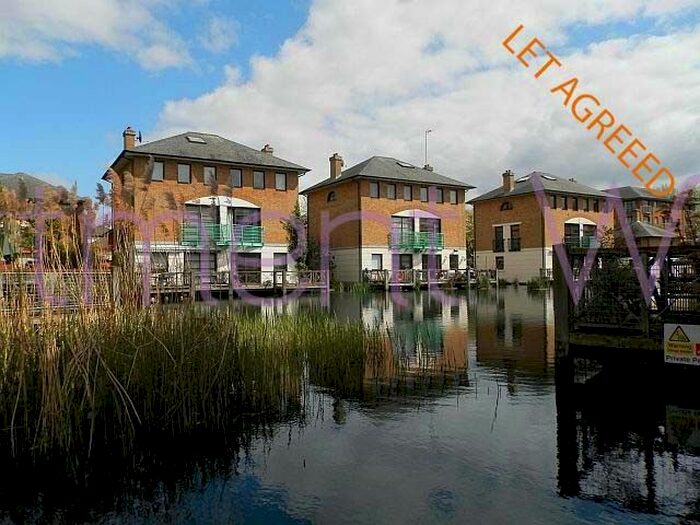 1 Bedroom Flat To Rent In Plover Way, London, SE16