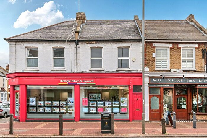 2 Bedroom Flat For Sale In Lower Richmond Road, Putney, London, SW15