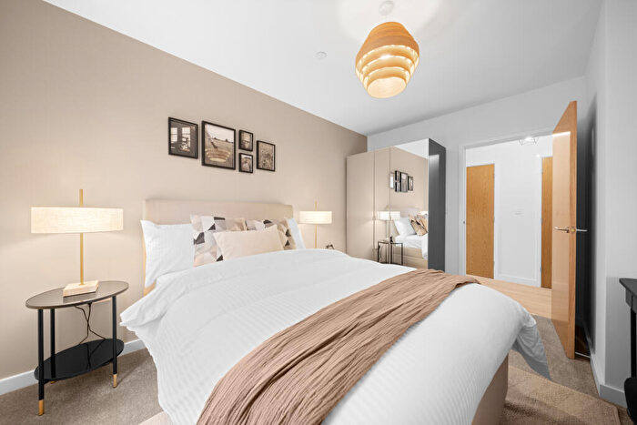 1 Bedroom Apartment For Sale In The Silverton, Thames Road, Silvertown, Newham, London, E16