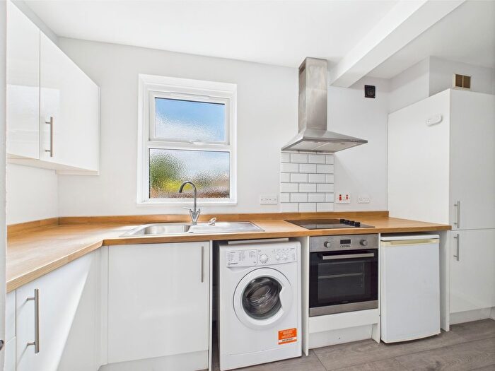 1 Bedroom Flat To Rent In Playhouse Court, Bath Road, Cheltenham, GL53