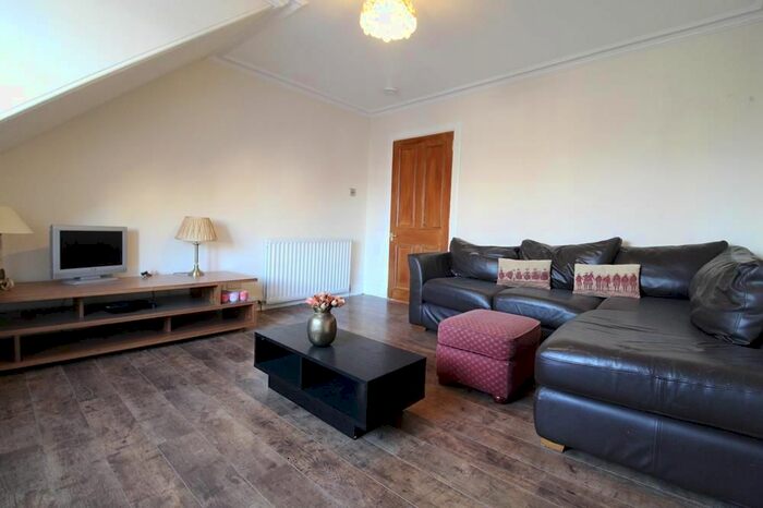 2 Bedroom Flat To Rent In Crown Street, Top Left, AB11