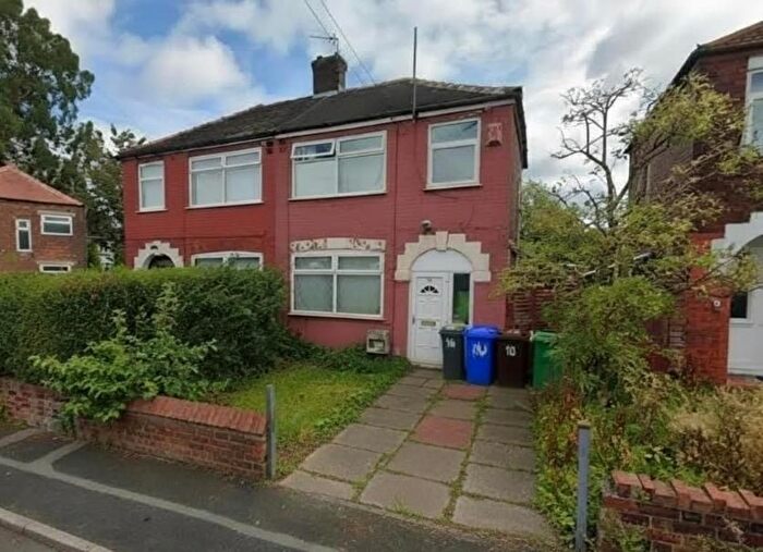 2 Bedroom Semi-Detached House To Rent In Halton Road, Manchester, M11