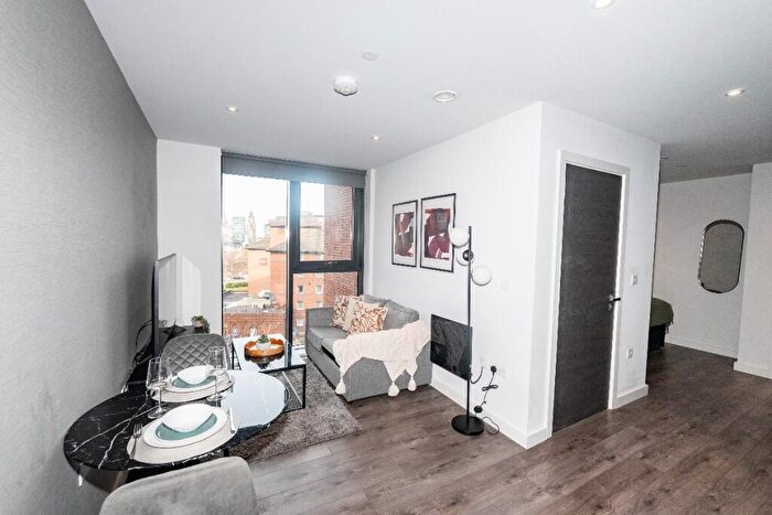 Studio To Rent In Carpenters Row, Liverpool, Merseyside, L1