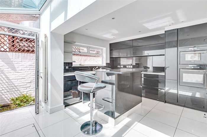 5 Bedroom Terraced House To Rent In Annandale Road, Chiswick, W4