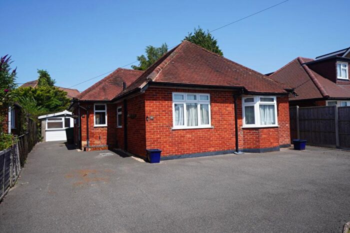 2 Bedroom Property For Sale In The Crescent, High Wycombe, HP13