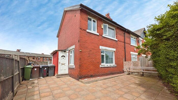 3 Bedroom Terraced House For Sale In Chapel Street, Dukinfield, SK16