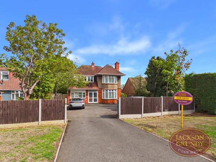 5 Bedroom Detached House For Sale In Orchard Hill, Little Billing, NN3