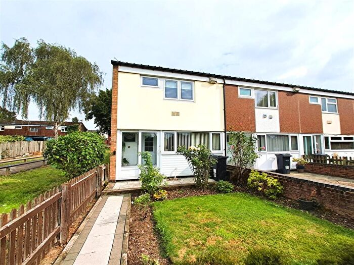 3 Bedroom End Of Terrace House For Sale In Radleys Walk, Sheldon, Birmingham, B33
