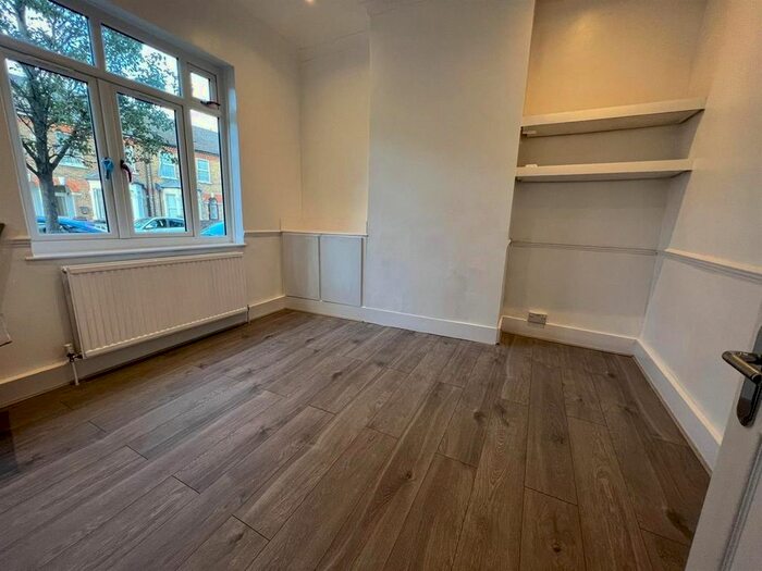 4 Bedroom Terraced House To Rent In King Edward Road, EN8